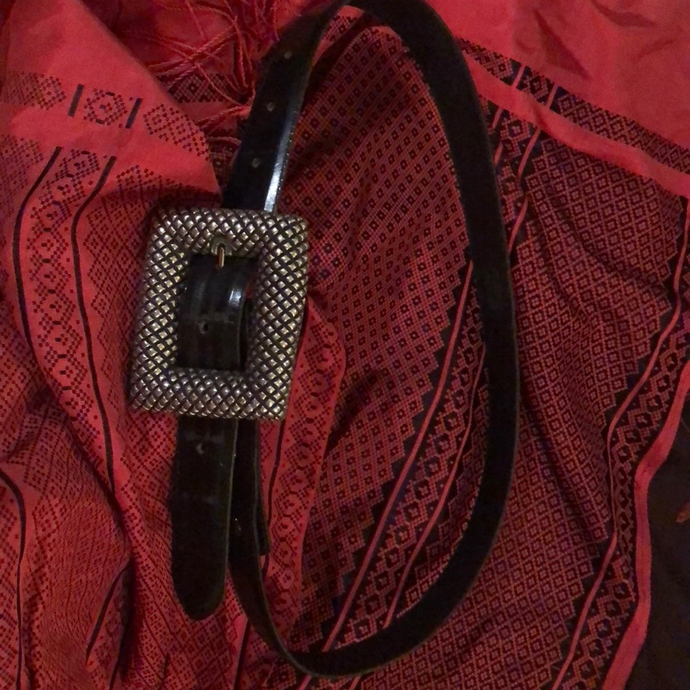 Parisian designer belt : large geo-diamond buckle